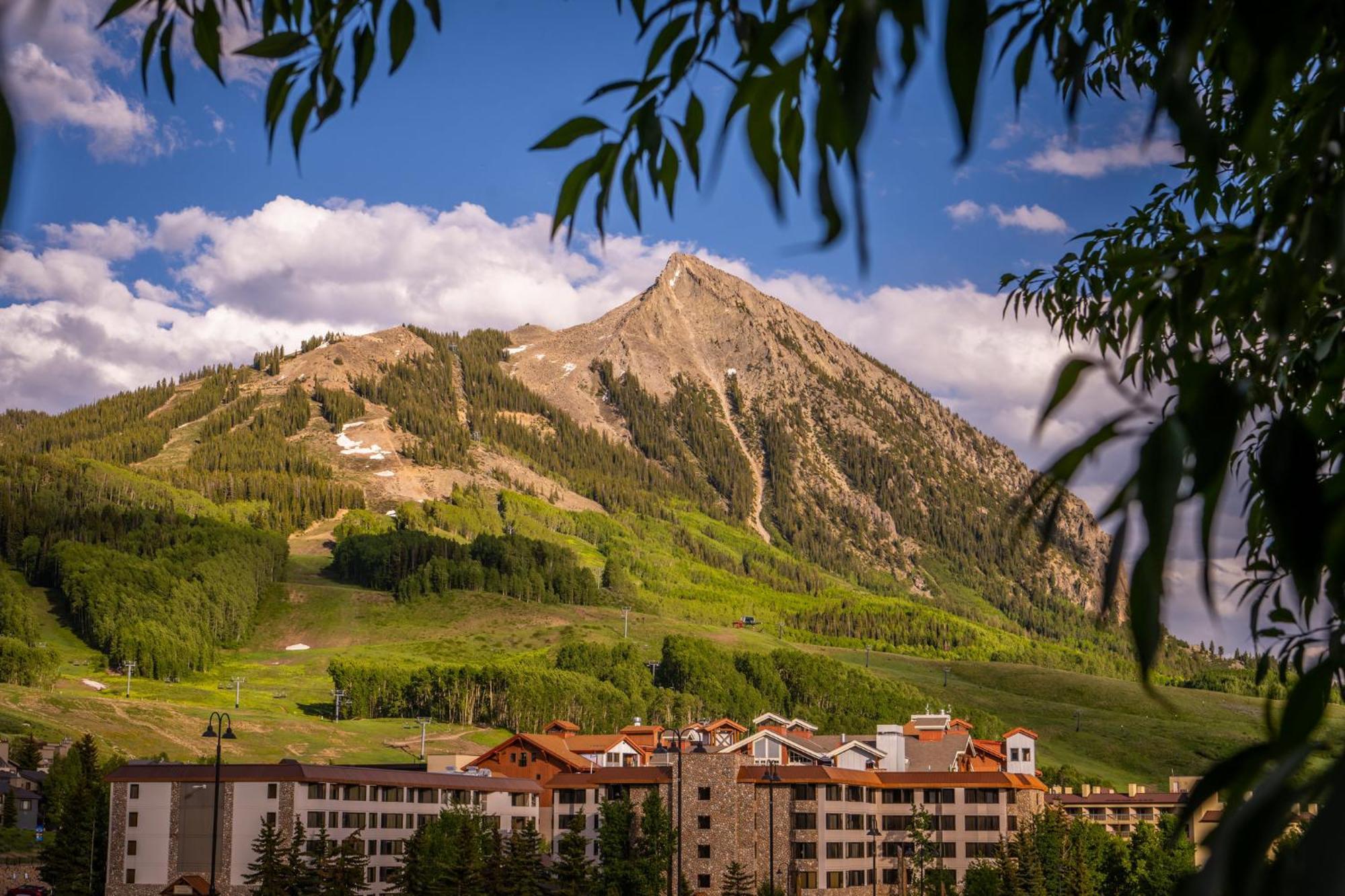 グランド ロッジ クレスティド ビュート Mount Crested Butte エクステリア 写真